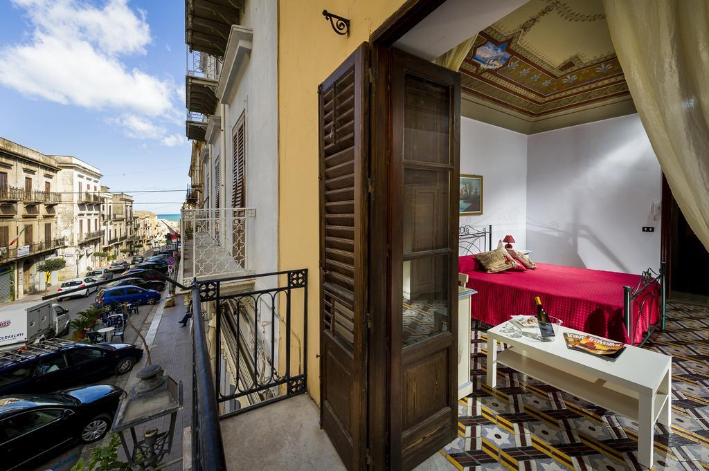 Agli Affreschi Hotell Castellammare del Golfo Exteriör bild